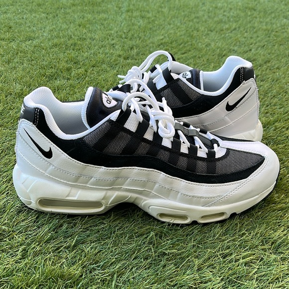nike air max 95 white with black tick